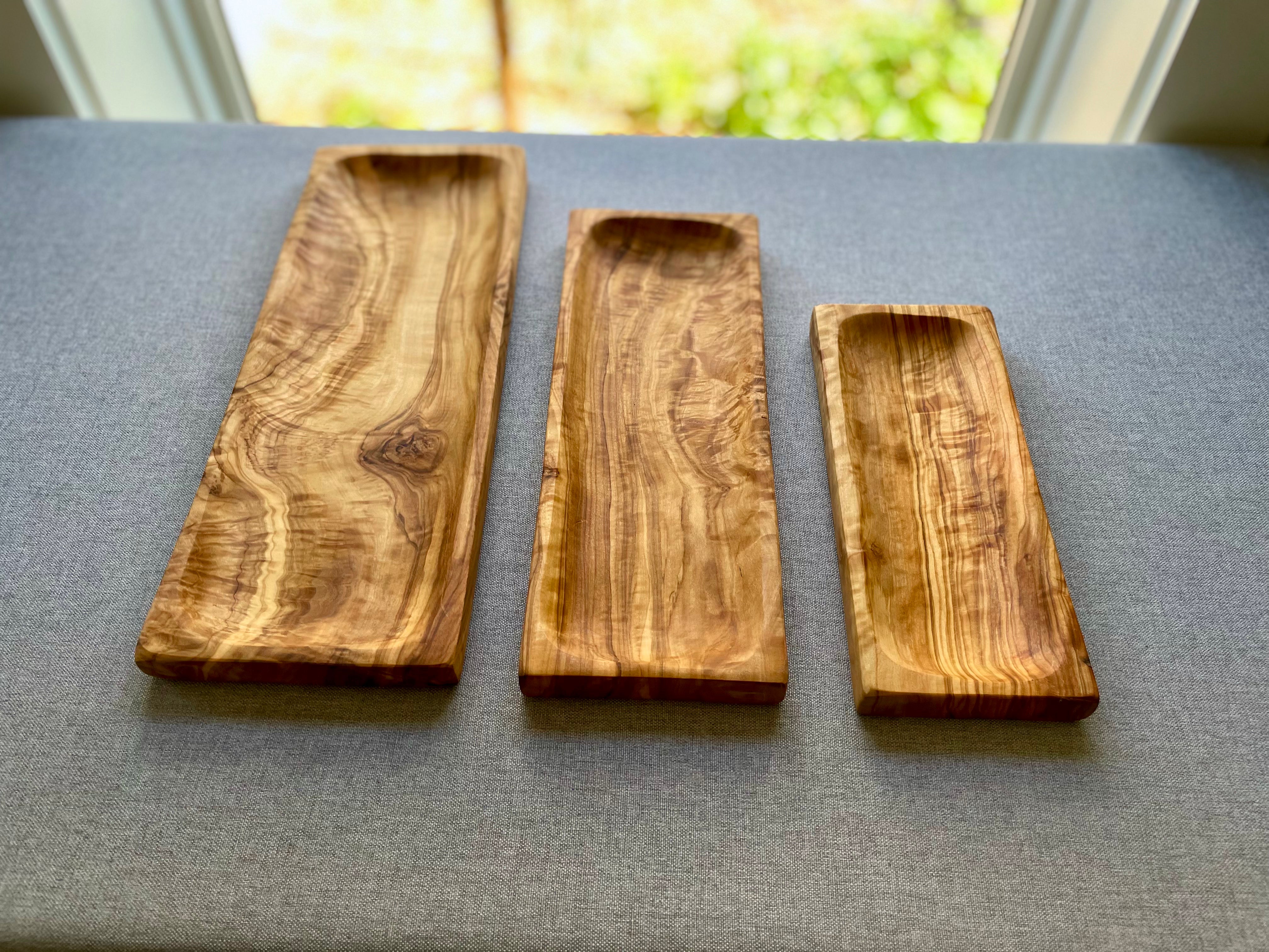 Olive Wood Serving Tray – Sushi Tray & Appetizer Platter